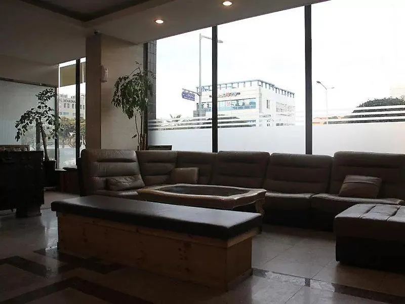 Jeju Miracle Hotel 3*,